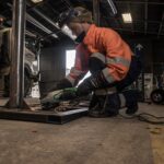 HiKOKI 2400W 230mm Heavy Duty Angle Grinder - Image 2